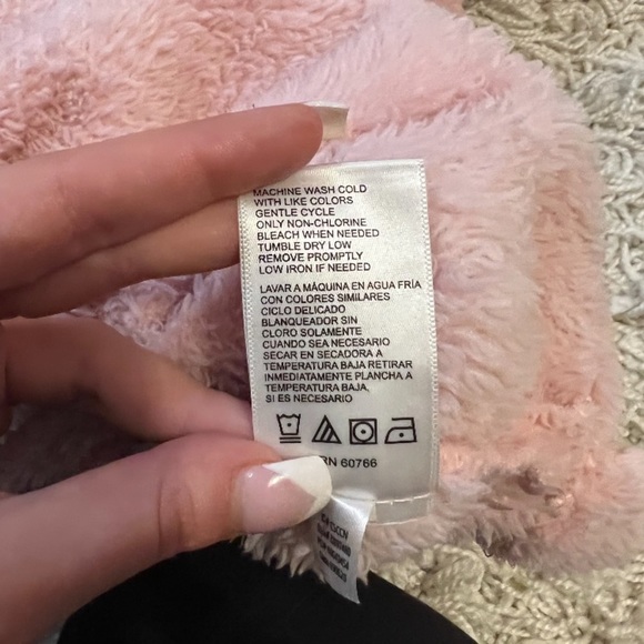 Jane and Bleecker Pink Fuzzy Pullover Pj Top - Picture 4 of 5